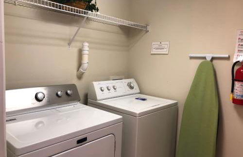 Gated Emerald island resort townhome, Overlook Pool, 3 miles to Disney, rent by owner - Foto 11