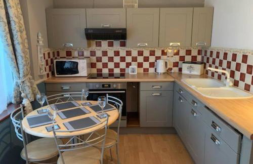 Lovely 5 Person Chalet in St Margaret's at Cliffe - Foto 10