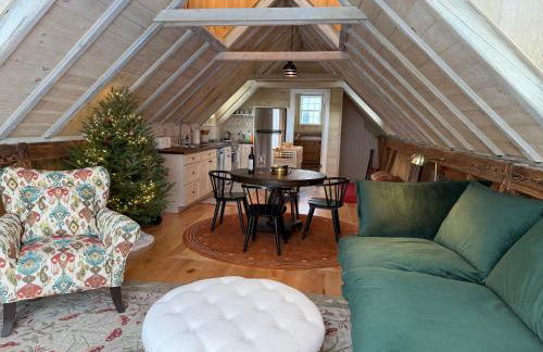 Elegant Private Barn Apartment in E Dover with 50 mile view - Foto 6
