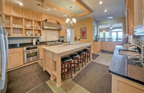 Luxurious Lakefront Estate: Spectacular Views, Expansive Grounds and Private Jetty - Foto 24