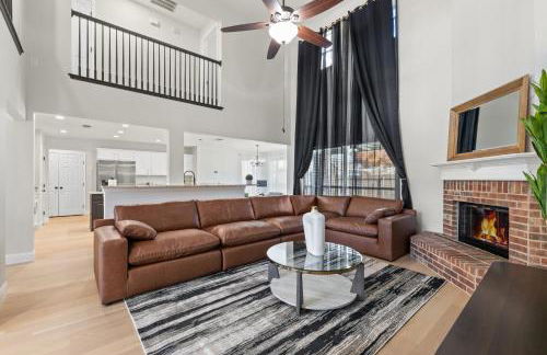 Spacious 5-bedroom villa in welcoming Burleson with WiFi, AC - Foto 10