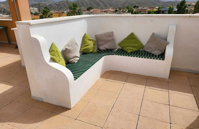 Private Pool- Rooftop Terrace & Bbq- Aircon - Foto 12