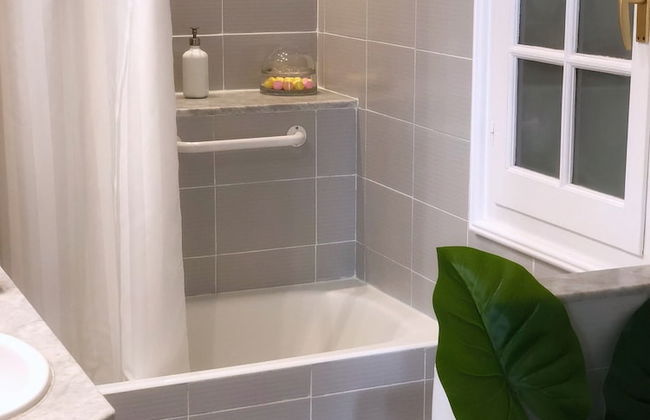 Funcional y Elegante en el centro junto guggenheim by Urban Hosts - Foto 12