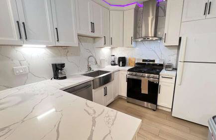 8354 Adam Unit B 1Bed 1Bath by SD Stay - Foto 4