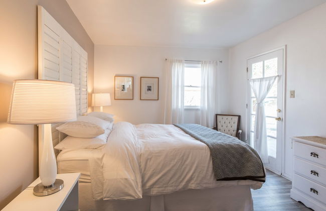 Ventura Beach Cottage - Photo 11