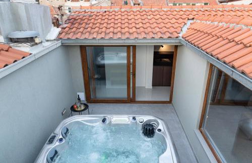 Charming stone apartment with jacuzzi in center of Omiš - Foto 31