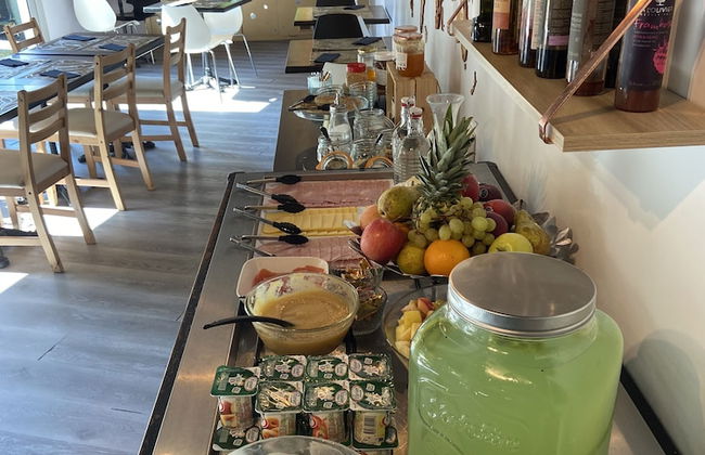 Standing Hôtel Suites by Actisource - Photo 34