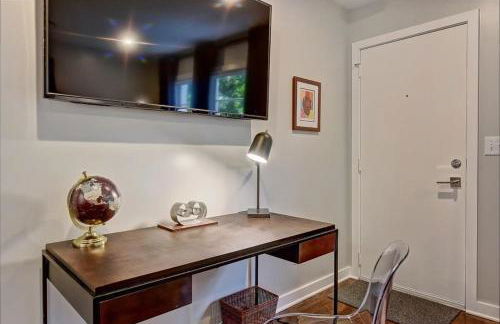 Stylish 1BR in Myers Park - Foto 8
