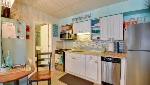 Chic Virginia Beach Retreat - Pool, Steps to Beach - Foto 2