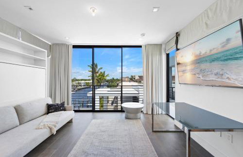 Three Story Waterfront Villa with Basketball and Mini Golf - Foto 44