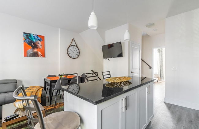 4BR 3BA Townhouse on Lake Ontario Free Parking Gym - Foto 64