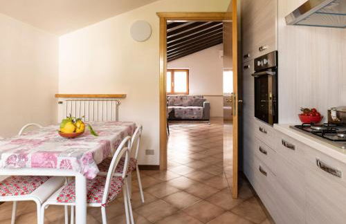 Apartment Gioia del Verde - Raum- Terrasse und Seeblick by Interhome - Photo 18