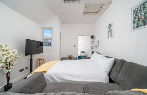 New 3BED Stylish Apartment with Amazing Transport - Foto 8