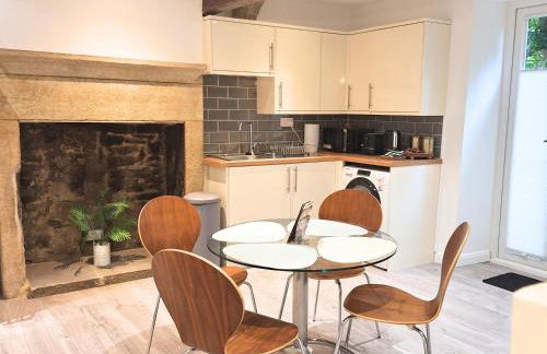 Two-bedroom Cottage - Sandstone Garden Patio - Free Parking - Pets Welcome - Foto 65