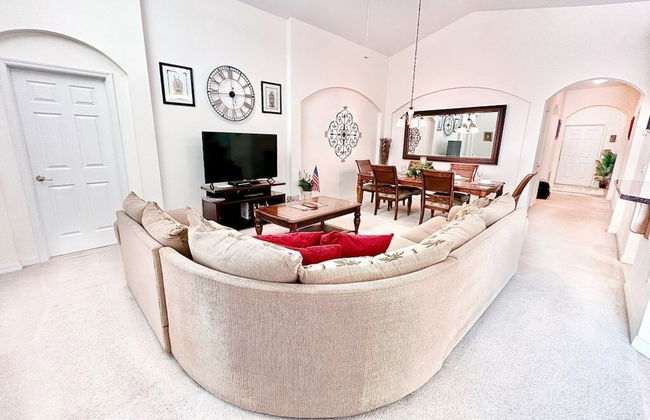 Cozy 4 Bed Pool Home With Game Room 4 Bedroom Home by RedAwning - Foto 15