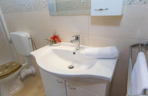 Apartments Zvone1 - Photo 10