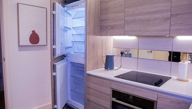 London Escape at Duke Avenue - Photo 5, Private kitchen