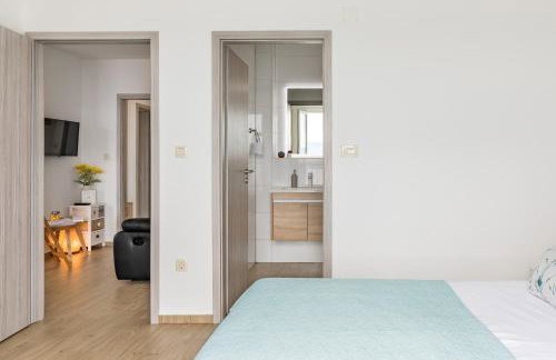 Bona fide - Panoramic Sea View Apartments - Photo 10