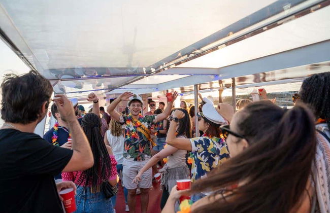 Fiesta en barco por el río Duero - Foto 8