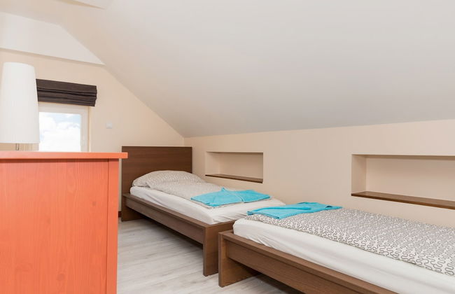 Holiday House Bursztyn by Renters - Photo 2