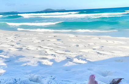 Cobertura pé na areia,Churrasqueira,Varanda,Ar con - Foto 14