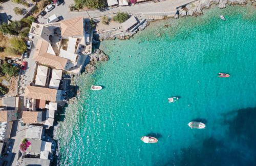 Yerma Suites Limeni - Photo 64