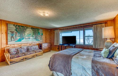 The Bridge and Balcony - Photo 20