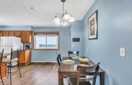 Lovely PET FRIENDLY three bedroom in desirable Urbandale Location! 3 Home by RedAwning - Foto 24