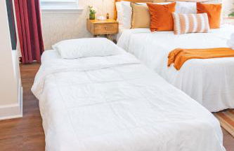 The Champion's Suite Newly Built Upscale Central - Photo 21