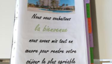 Atico of 3 rooms, total 130m² just for you with a 60 m² terrace, swimming pool, mountain and marina view. - Foto 4