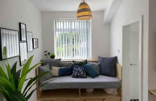 Contractor Base Newport 3 Bed Van Parking Sleeps 5 - Foto 12