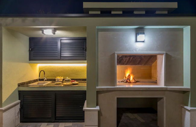 Sophisticated Oasis Residence Villa With Pool - Foto 33