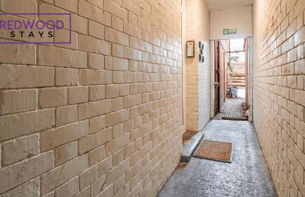 Everest Lodge Serviced Apartments for Contractors & Families, Free WiFi & Netflix By Redwood Stays - Foto 156