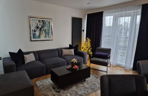 Newly Renovated Flat with Parking space - Foto 5