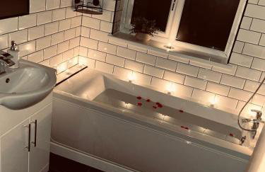 The BEST house in Bury - Photo 26