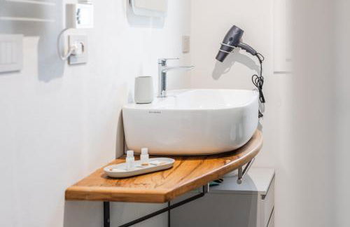 Smart House - Free WiFi & Air Conditioning - Photo 19