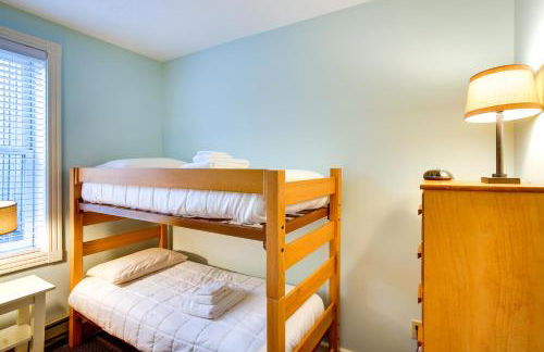 Glen Arbor Vacation Rental with Views of Lake! - Foto 21