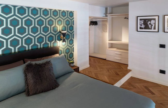 Design Apartment near City Center - Photo 10