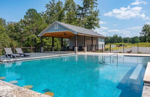 Mallard Pointe Unit 200- Luxury Condo- Conveniently Located! - Foto 2