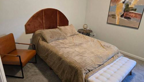 Spacious Modern Retreat Near Downtown - Foto 2