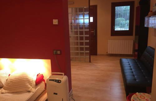 apartamento aislado jardín y piscina - Foto 3