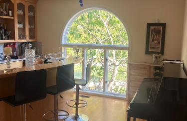 Big Bright Burlingame Hills Bay View Home - Foto 14