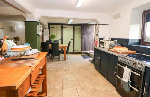 Cambridge Lodge - Photo 16