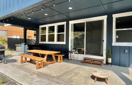 New Mountain Bluebird - walk to lake, golf, and town - game rm - family friendly - sleeps 14 - Photo 38