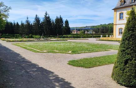 Große Monteurwohnung bei Würzburg bis 6 Personen mit eigenen gratis Parklätzen und Grill und WLAN 3x Schlafzimmer - nur Einzelbetten - Foto 22