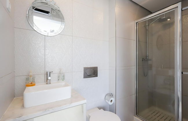 Figueira Beach Vibes Apartment - Photo 19