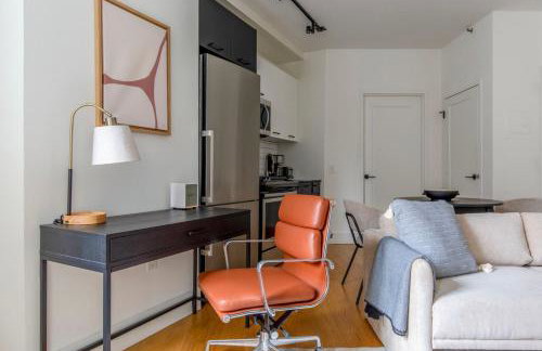 FiDi 1br w game room resident-only speakeasy NYC-1346 - Photo 3