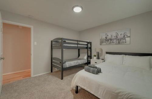 Best of Richardson - 5BD-3BA with Pool, Patio, BBQ - Foto 28