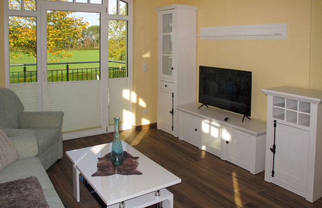 2 bedroom Apartment in Splietsdorf with garden - Photo 2