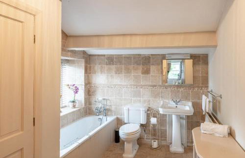 Sun Hill Farmhouse - Photo 30